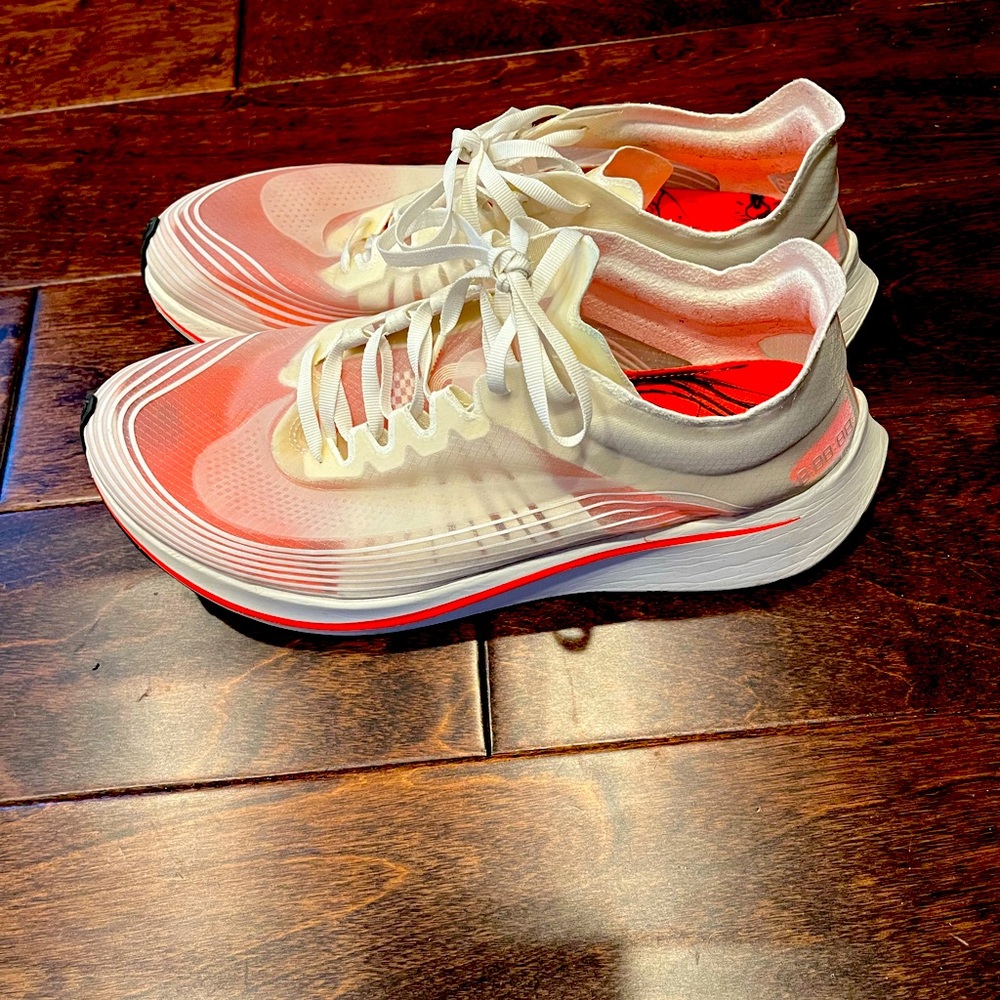 Nike ZoomFly